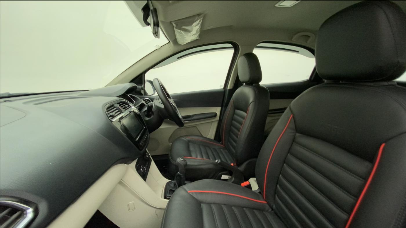 2022 Tata Tiago XZ PLUS CNG, CNG, Manual, 36,348 km, Right Side Front Door Cabin
