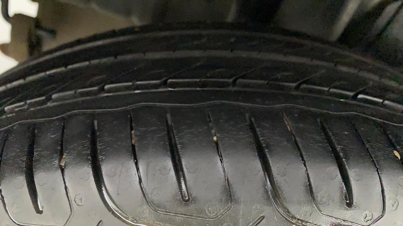 2022 Tata Tiago XZ PLUS CNG, CNG, Manual, 36,348 km, Right Rear Tyre Tread