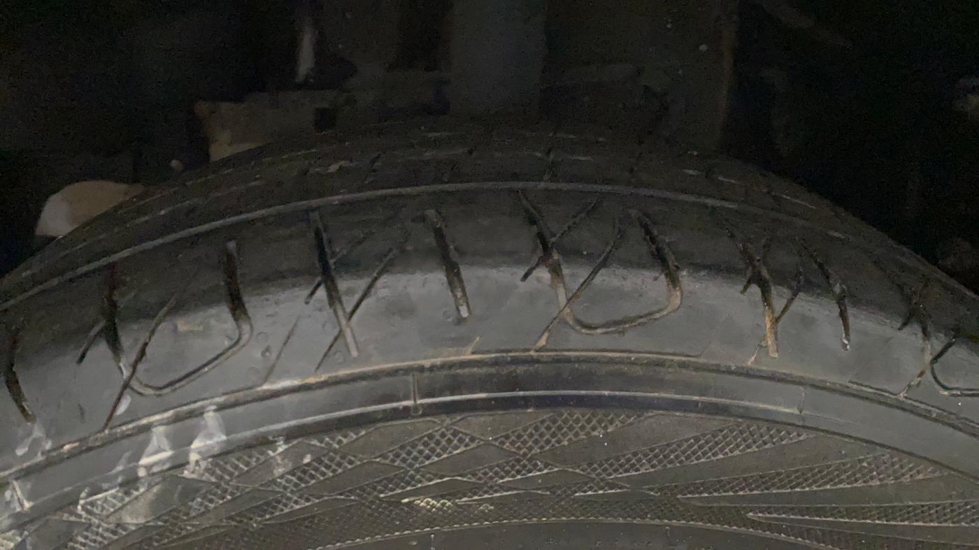 2018 Tata NEXON XE PETROL, Petrol, Manual, 1,13,590 km, Left Front Tyre Tread