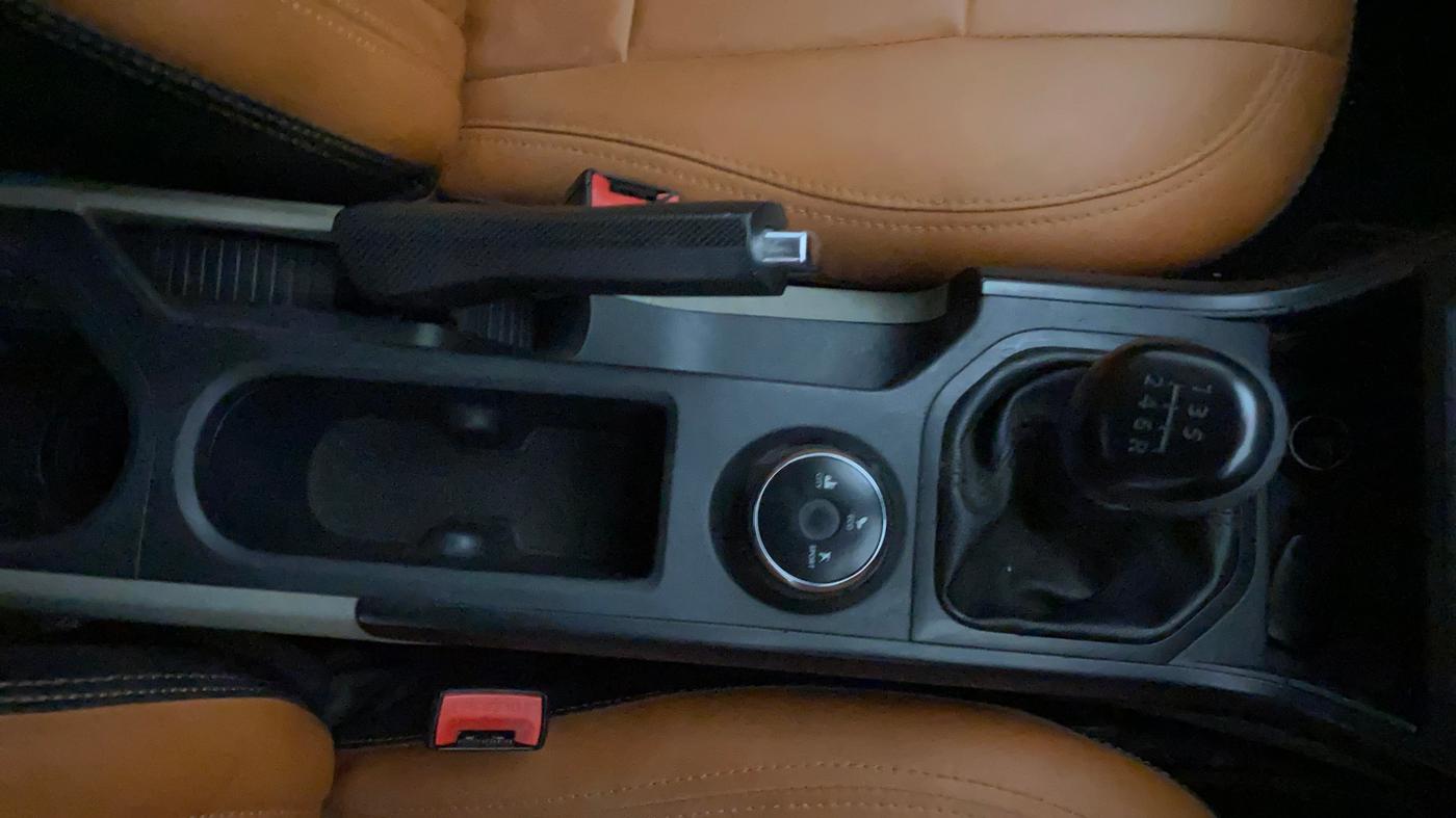2018 Tata NEXON XE PETROL, Petrol, Manual, 1,13,590 km, Gear Lever