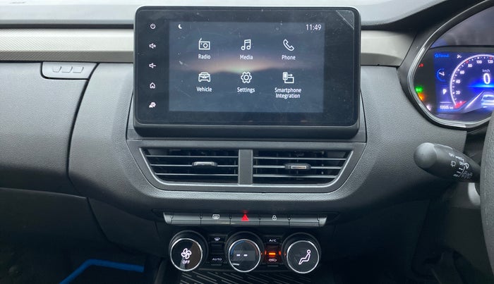 2021 Renault Kiger RXZ CVT 1.0 TURBO DUAL TONE, Petrol, Automatic, 13,505 km, Air Conditioner