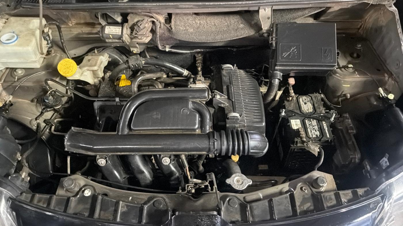 2019 Renault Kwid RXT 1.0 AMT (O), Petrol, Automatic, 62,978 km, Engine View