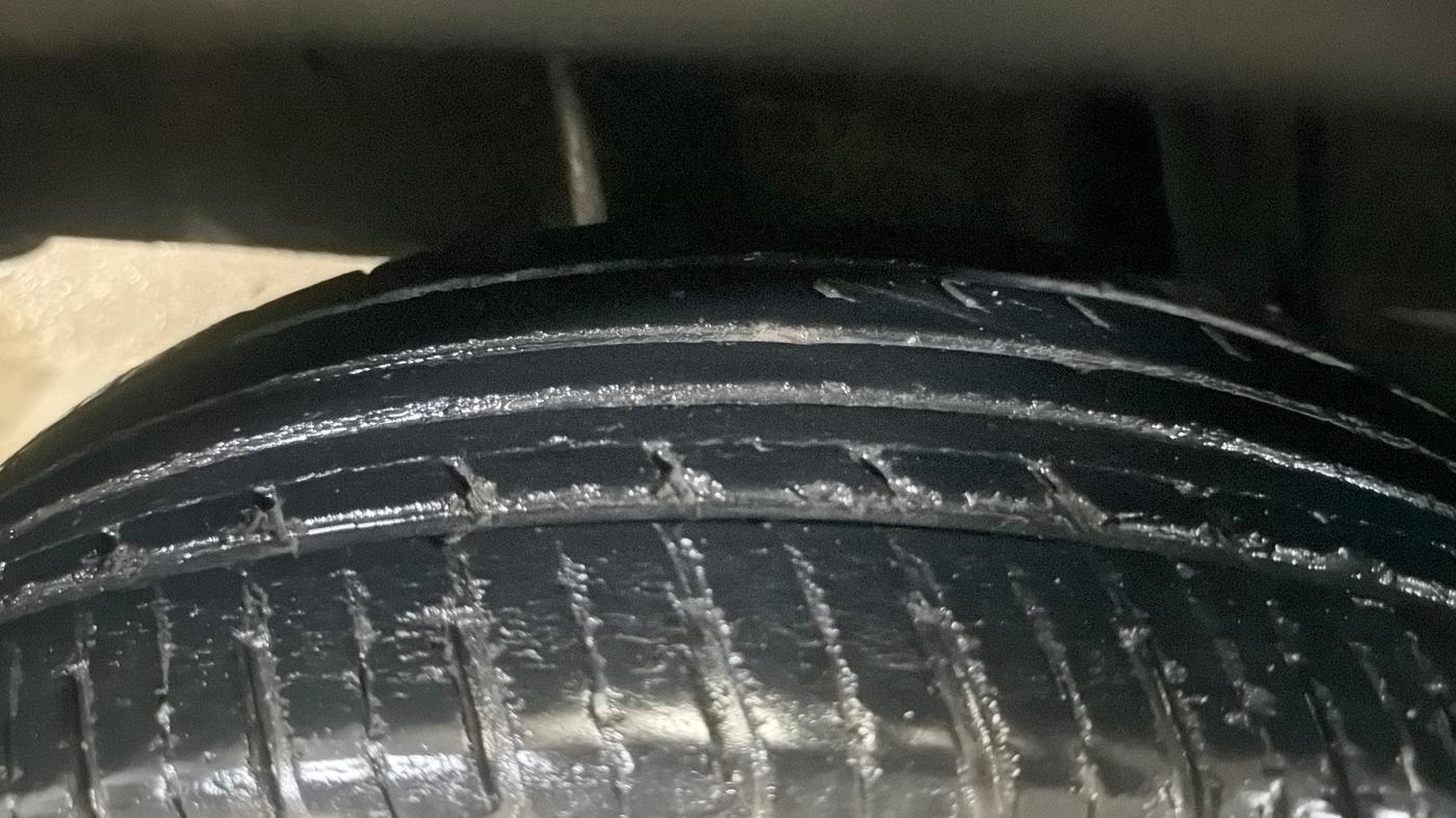 2019 Renault Kwid RXT 1.0 AMT (O), Petrol, Automatic, 62,978 km, Right Rear Tyre Tread
