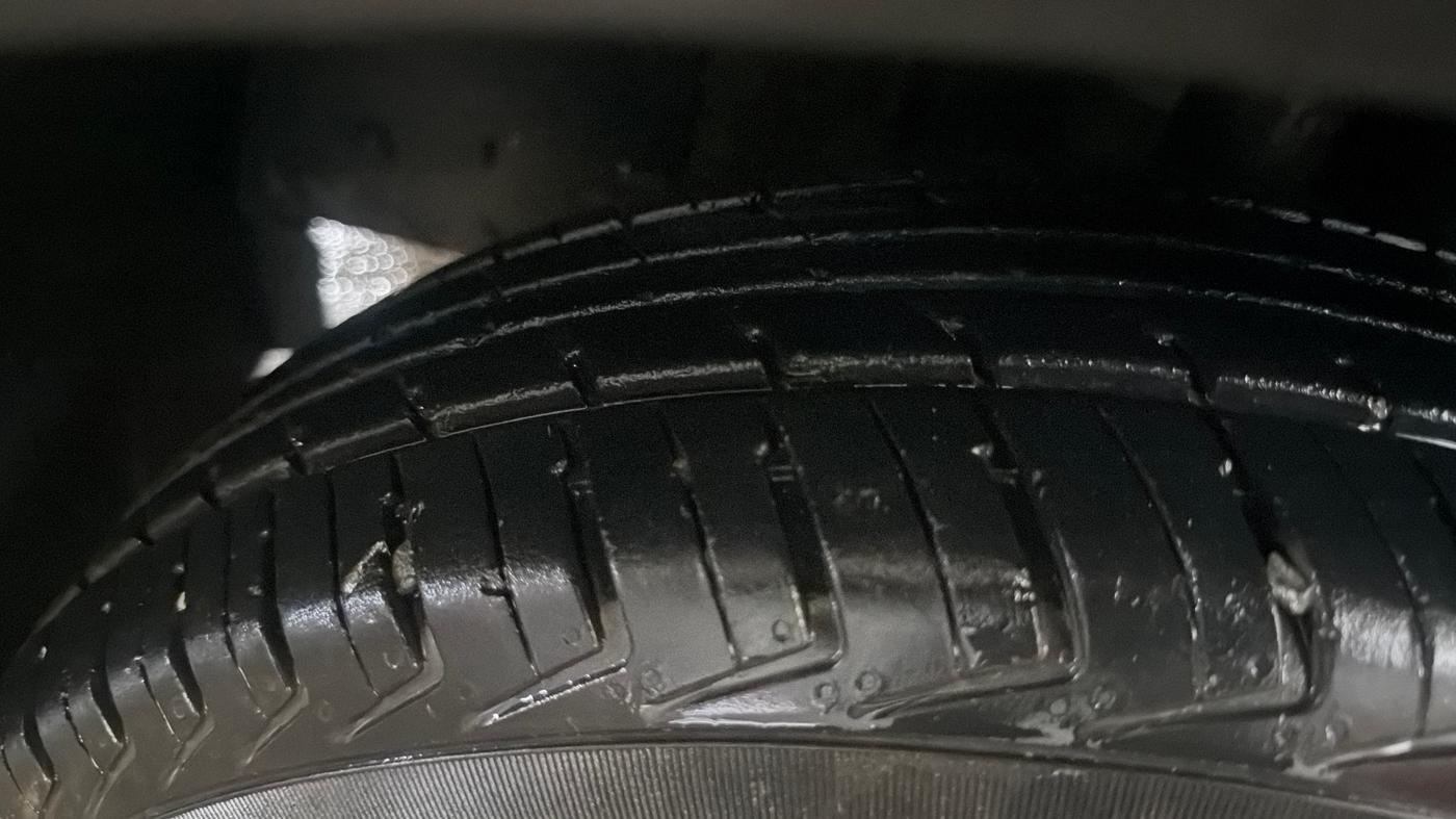2019 Renault Kwid RXT 1.0 AMT (O), Petrol, Automatic, 62,978 km, Left Front Tyre Tread
