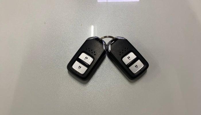 2020 Honda WR-V 1.2L I-VTEC VX MT, Petrol, Manual, 35,189 km, Key Close Up