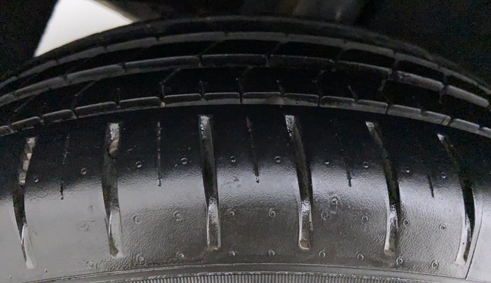 2019 Maruti Baleno ZETA CVT PETROL 1.2, Petrol, Automatic, 12,617 km, Right Rear Tyre Tread
