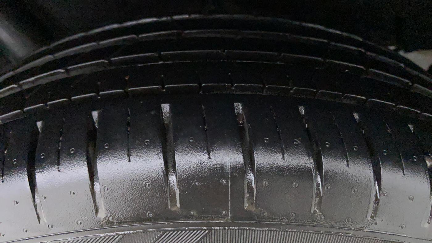 2019 Maruti Baleno ZETA CVT PETROL 1.2, Petrol, Automatic, 12,617 km, Right Front Tyre Tread
