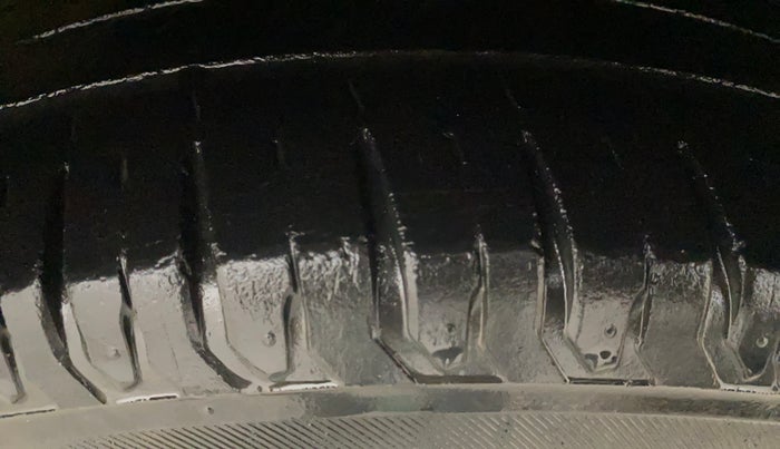 2020 Maruti Dzire ZXI Plus AMT, Petrol, Automatic, 67,414 km, Right Front Tyre Tread