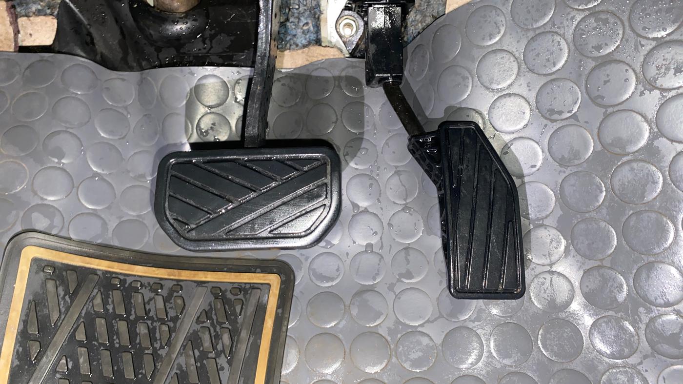 2020 Maruti Dzire ZXI Plus AMT, Petrol, Automatic, 67,414 km, Pedals