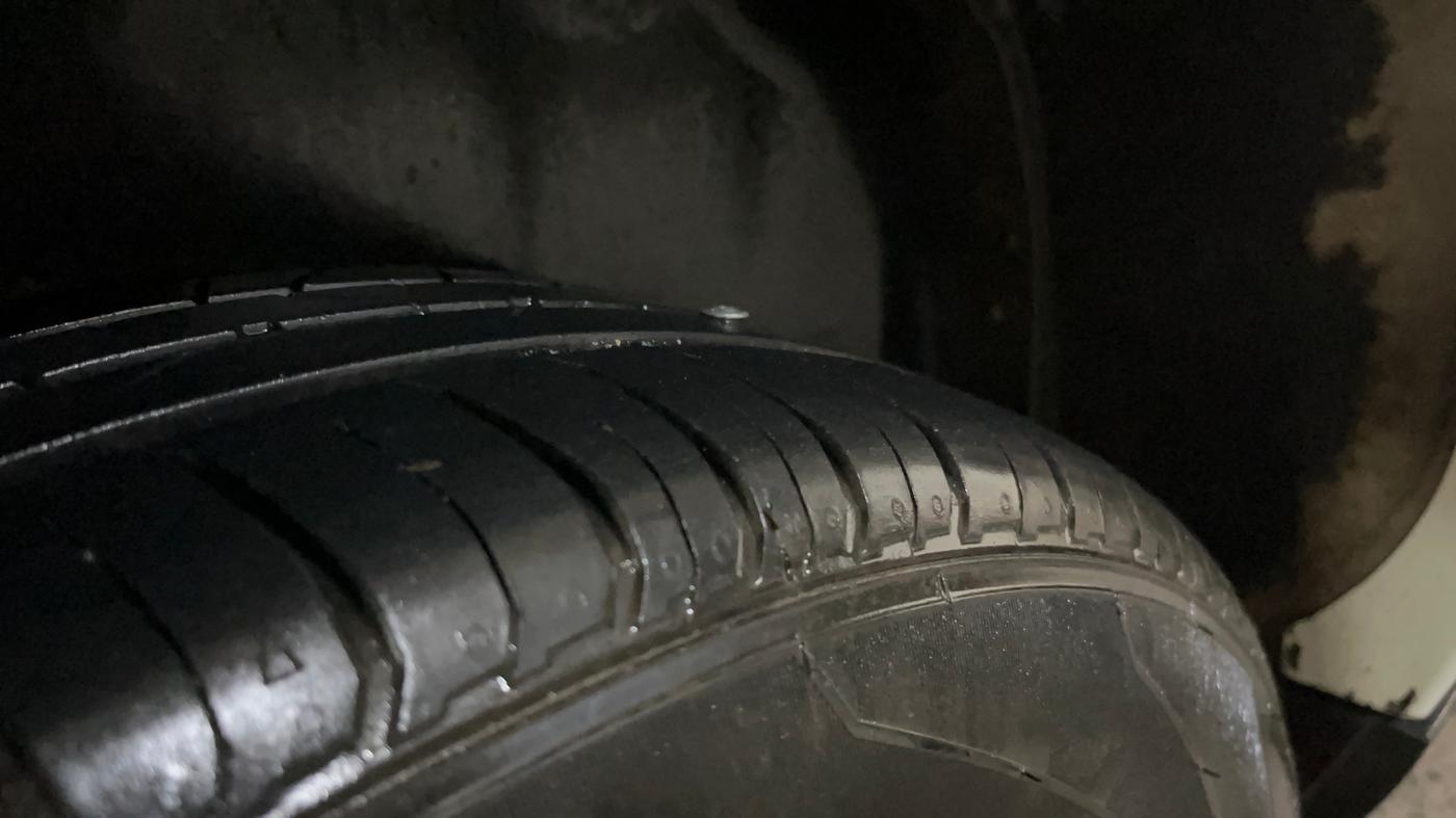 2022 Maruti BREZZA ZXI SMART HYBRID , Petrol, Manual, 70,182 km, Right Rear Tyre Tread