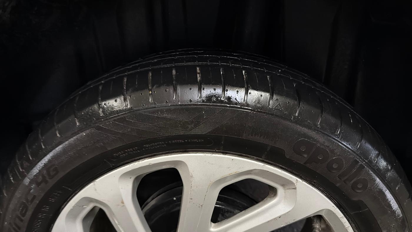 2024 Maruti Baleno  ZETA CNG 1.2L, CNG, Manual, 14,874 km, Left Rear Tyre Tread