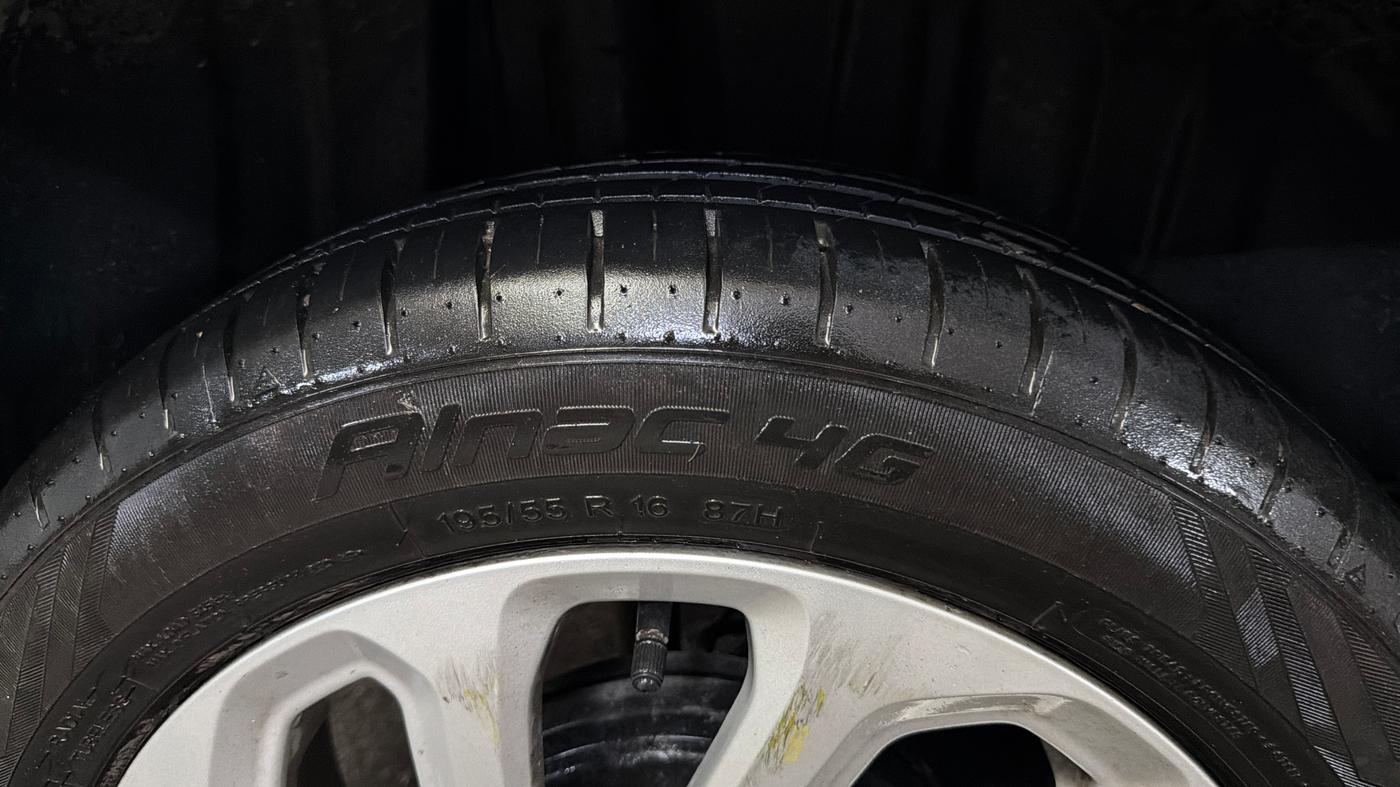 2024 Maruti Baleno  ZETA CNG 1.2L, CNG, Manual, 14,874 km, Right Rear Tyre Tread