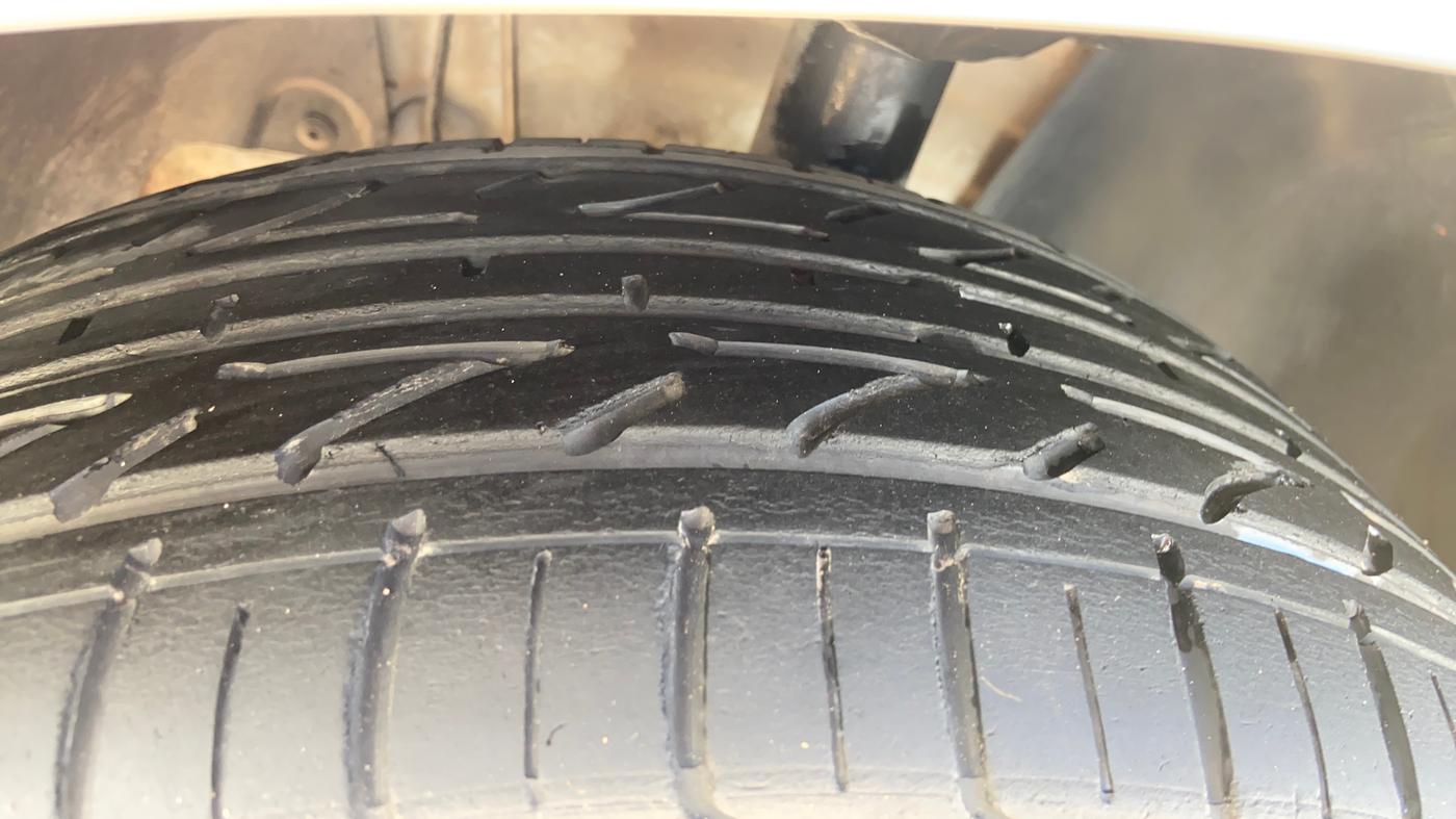 2022 Volkswagen VIRTUS TOPLINE TSI 1.0 AT, Petrol, Automatic, 50,044 km, Right Front Tyre Tread