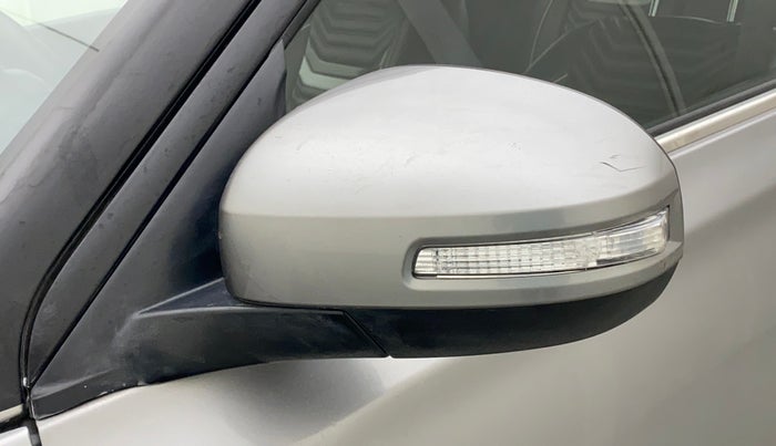 2019 Maruti Vitara Brezza ZDI PLUS AMT, Diesel, Automatic, 13,695 km, Left rear-view mirror - Indicator light has minor damage