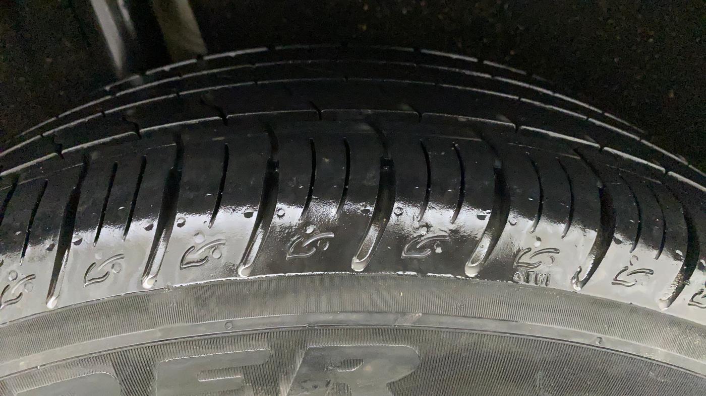 2019 Maruti Vitara Brezza ZDI PLUS AMT, Diesel, Automatic, 13,695 km, Right Rear Tyre Tread