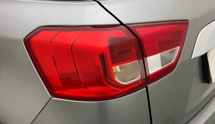 2019 Maruti Vitara Brezza ZDI PLUS AMT, Diesel, Automatic, 13,695 km, Left tail light - Minor scratches