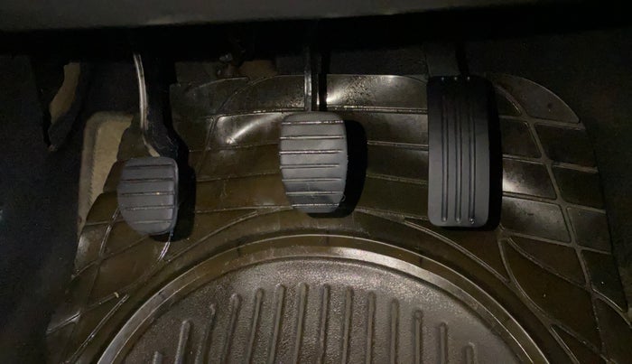 2015 Renault Duster 85 PS RXL DIESEL, Diesel, Manual, 80,782 km, Pedals