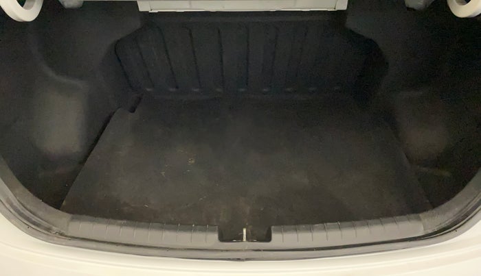 2017 Hyundai Xcent E+, Petrol, Manual, 62,475 km, Boot Inside