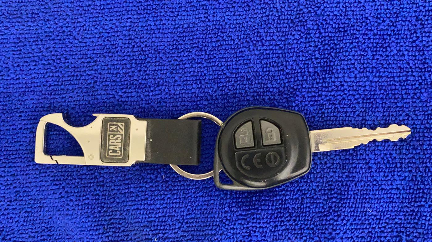 2016 Maruti Baleno DELTA CVT PETROL 1.2, Petrol, Automatic, 66,531 km, Key Close Up