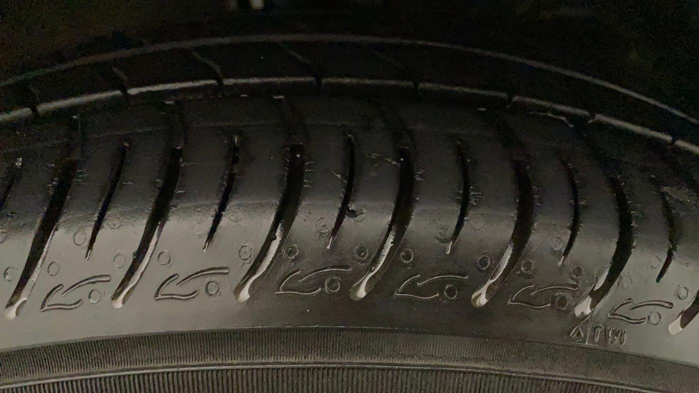 2016 Maruti Baleno DELTA CVT PETROL 1.2, Petrol, Automatic, 66,531 km, Left Rear Tyre Tread