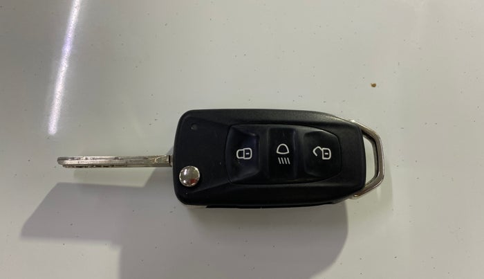 2025 Tata Tiago XZ PLUS CNG DUAL TONE, CNG, Manual, 16,412 km, Key Close Up