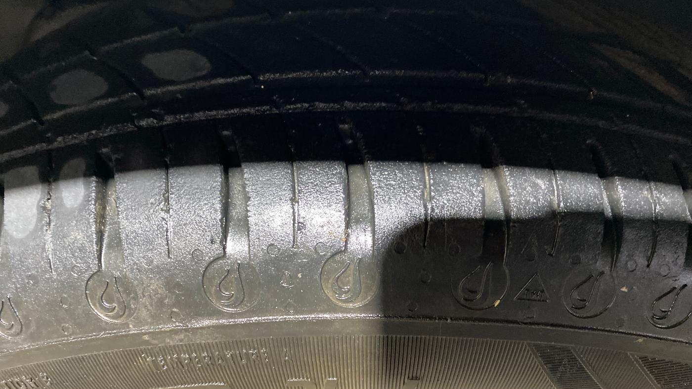 2025 Tata Tiago XZ PLUS CNG DUAL TONE, CNG, Manual, 16,412 km, Left Front Tyre Tread