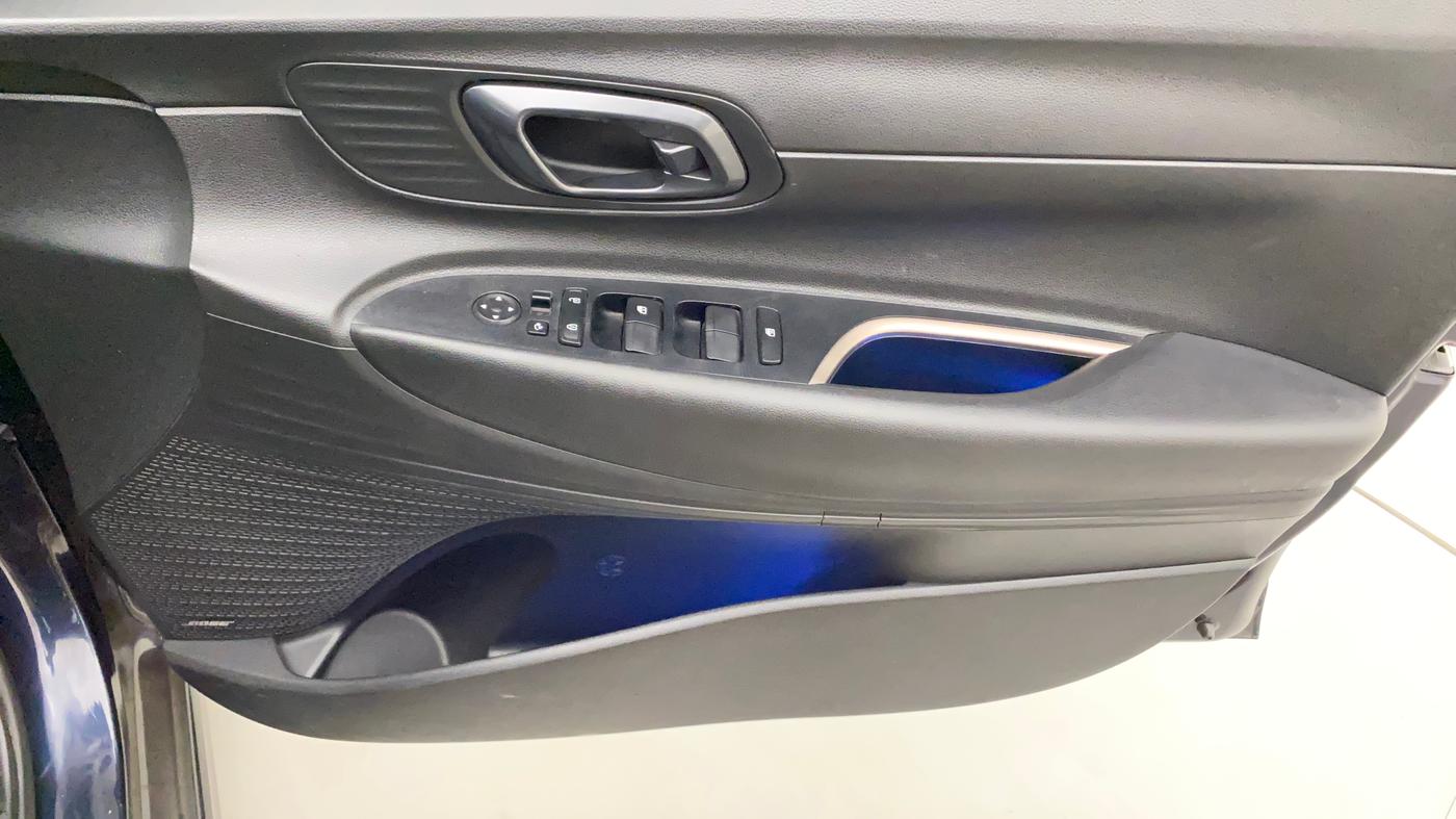 2022 Hyundai NEW I20 ASTA (O) 1.0 TURBO GDI DCT, Petrol, Automatic, 17,921 km, Driver Side Door Panels Control
