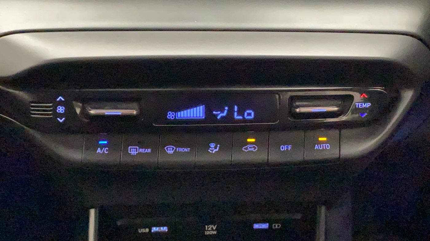 2022 Hyundai NEW I20 ASTA (O) 1.0 TURBO GDI DCT, Petrol, Automatic, 17,921 km, Automatic Climate Control