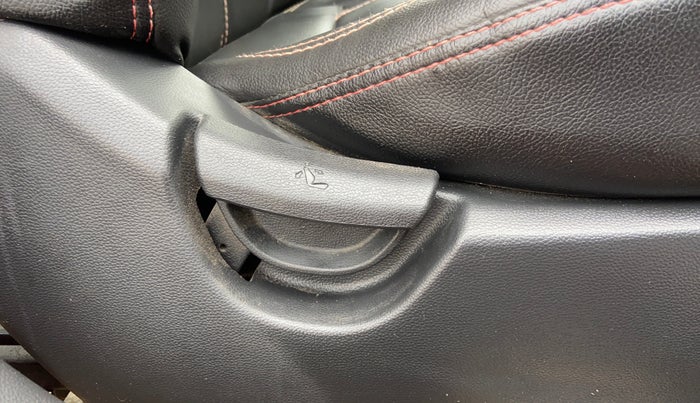 2019 Hyundai Grand i10 SPORTZ AT 1.2 KAPPA VTVT, Petrol, Automatic, 77,547 km, Driver Side Adjustment Panel