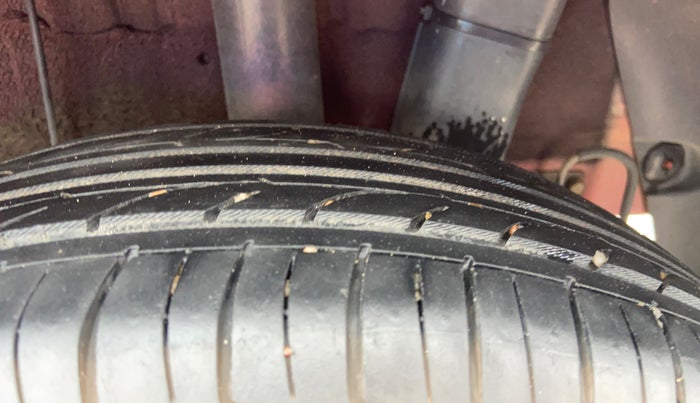 2019 Hyundai Grand i10 SPORTZ AT 1.2 KAPPA VTVT, Petrol, Automatic, 77,547 km, Left Rear Tyre Tread