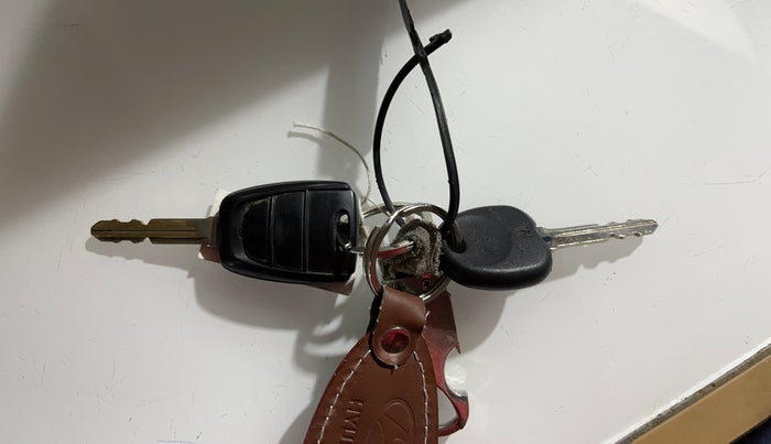 2019 Hyundai NEW SANTRO SPORTZ MT, Petrol, Manual, 24,037 km, Key Close Up