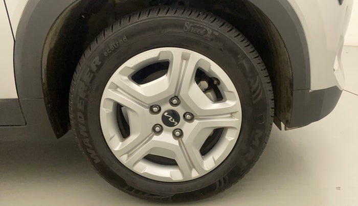 2023 KIA SONET HTK 1.2 PETROL MT, Petrol, Manual, 14,248 km, Right Front Wheel