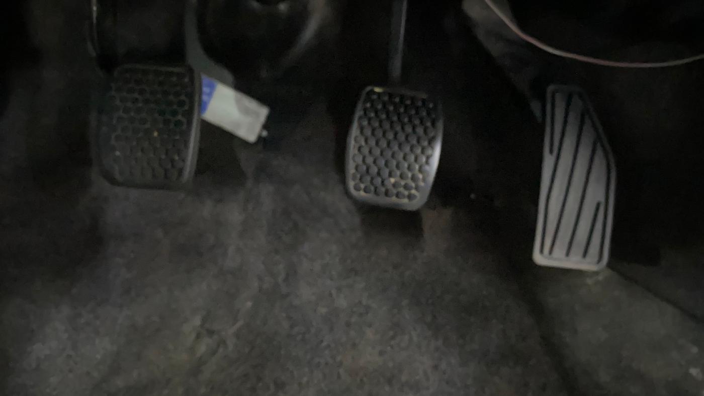 2016 Maruti Alto K10 VXI, Petrol, Manual, 50,625 km, Pedals
