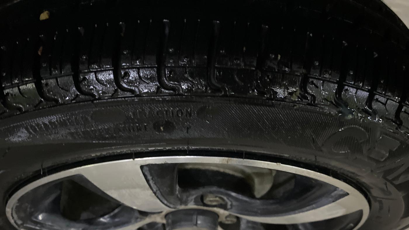 2016 Maruti Alto K10 VXI, Petrol, Manual, 50,625 km, Left Rear Tyre Tread
