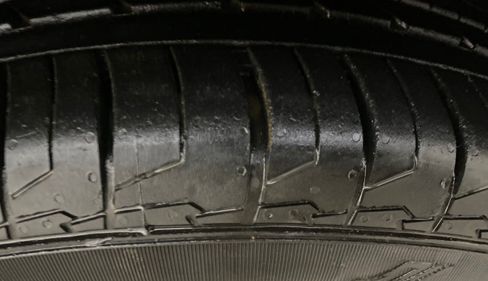 2020 KIA SELTOS GTX PLUS DCT 1.4 PETROL, Petrol, Automatic, 63,635 km, Right Front Tyre Tread