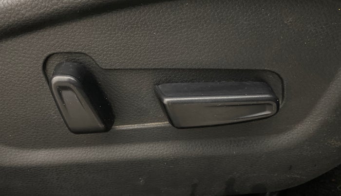 2020 KIA SELTOS GTX PLUS DCT 1.4 PETROL, Petrol, Automatic, 63,635 km, Driver Side Adjustment Panel