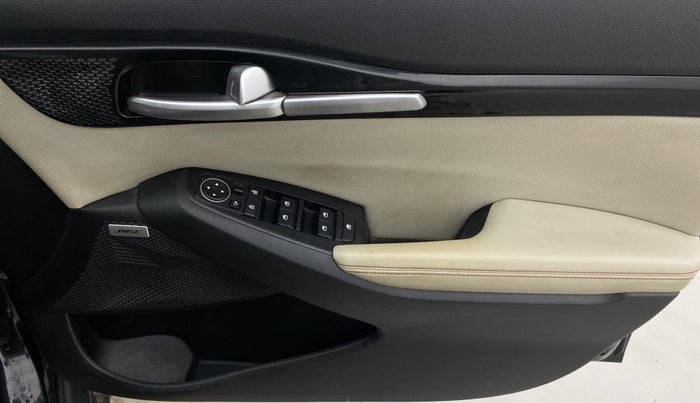 2020 KIA SELTOS GTX PLUS DCT 1.4 PETROL, Petrol, Automatic, 63,635 km, Driver Side Door Panels Control