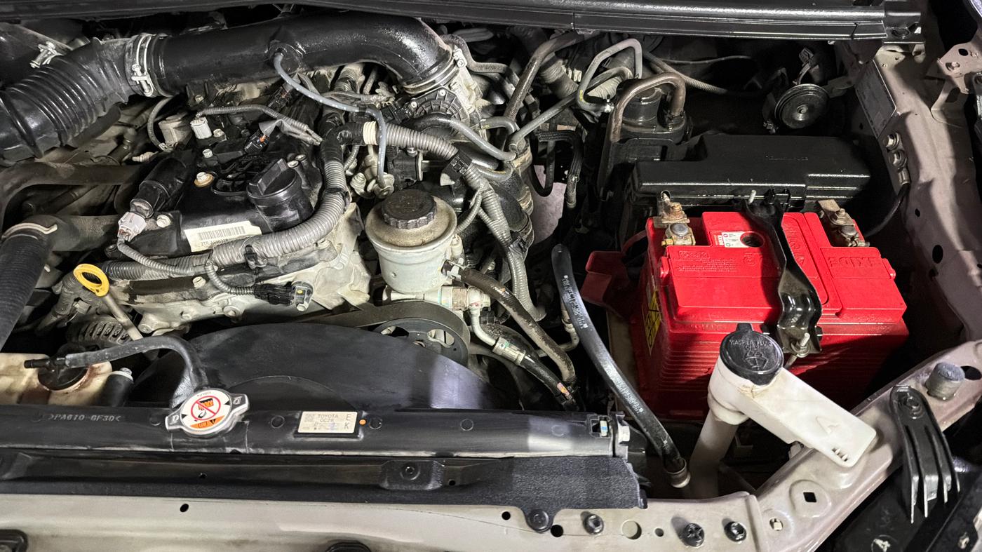 2022 Toyota Innova Crysta 2.7 ZX AT 7 STR, Petrol, Automatic, 62,807 km, Engine View - Left