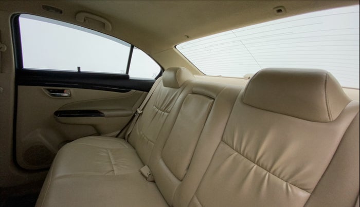 2018 Maruti Ciaz ZETA 1.4  MT PETROL, Petrol, Manual, 72,624 km, Right Side Rear Door Cabin