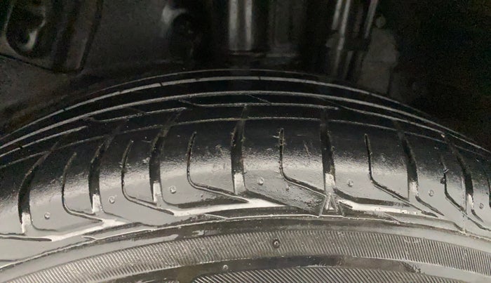 2021 Tata NEXON XZ PLUS DIESEL SUNROOF, Diesel, Manual, 54,141 km, Left Rear Tyre Tread