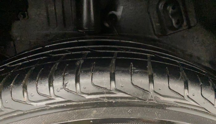 2021 Tata NEXON XZ PLUS DIESEL SUNROOF, Diesel, Manual, 54,141 km, Right Rear Tyre Tread