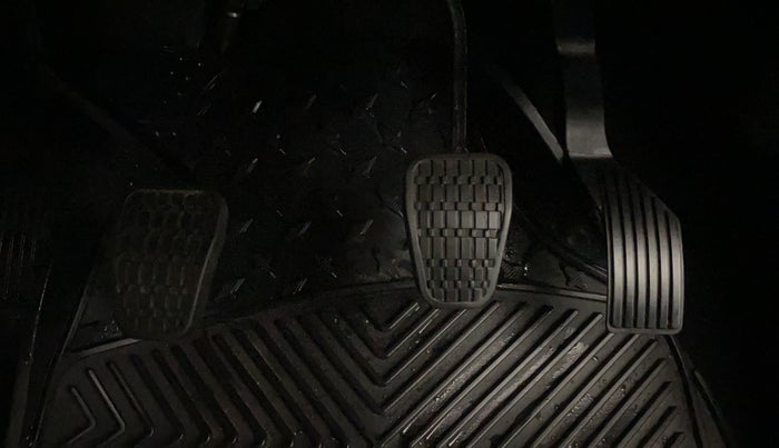 2021 Tata NEXON XZ PLUS DIESEL SUNROOF, Diesel, Manual, 54,141 km, Pedals