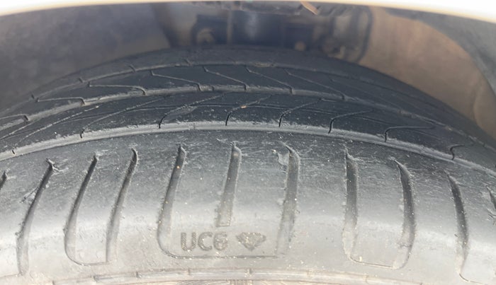 2018 Volkswagen Polo HIGHLINE PLUS 1.5 16 ALLOY, Diesel, Manual, 87,348 km, Left Front Tyre Tread