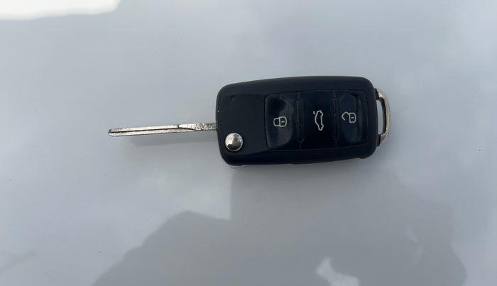 2018 Volkswagen Polo HIGHLINE PLUS 1.5 16 ALLOY, Diesel, Manual, 87,348 km, Key Close Up