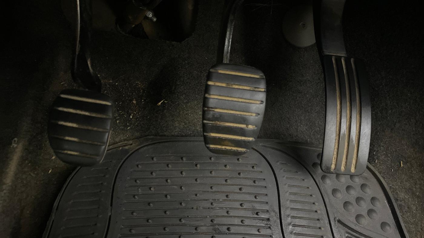 2012 Mahindra Verito 1.5 D4, Diesel, Manual, 89,763 km, Pedals