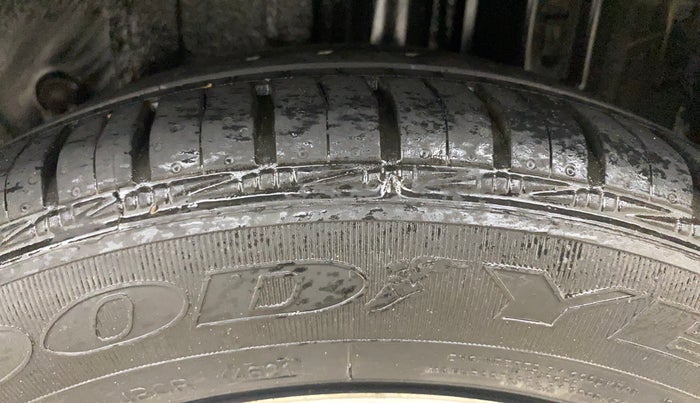 2014 Toyota Etios CROSS 1.4 VD, Diesel, Manual, 80,834 km, Left Rear Tyre Tread