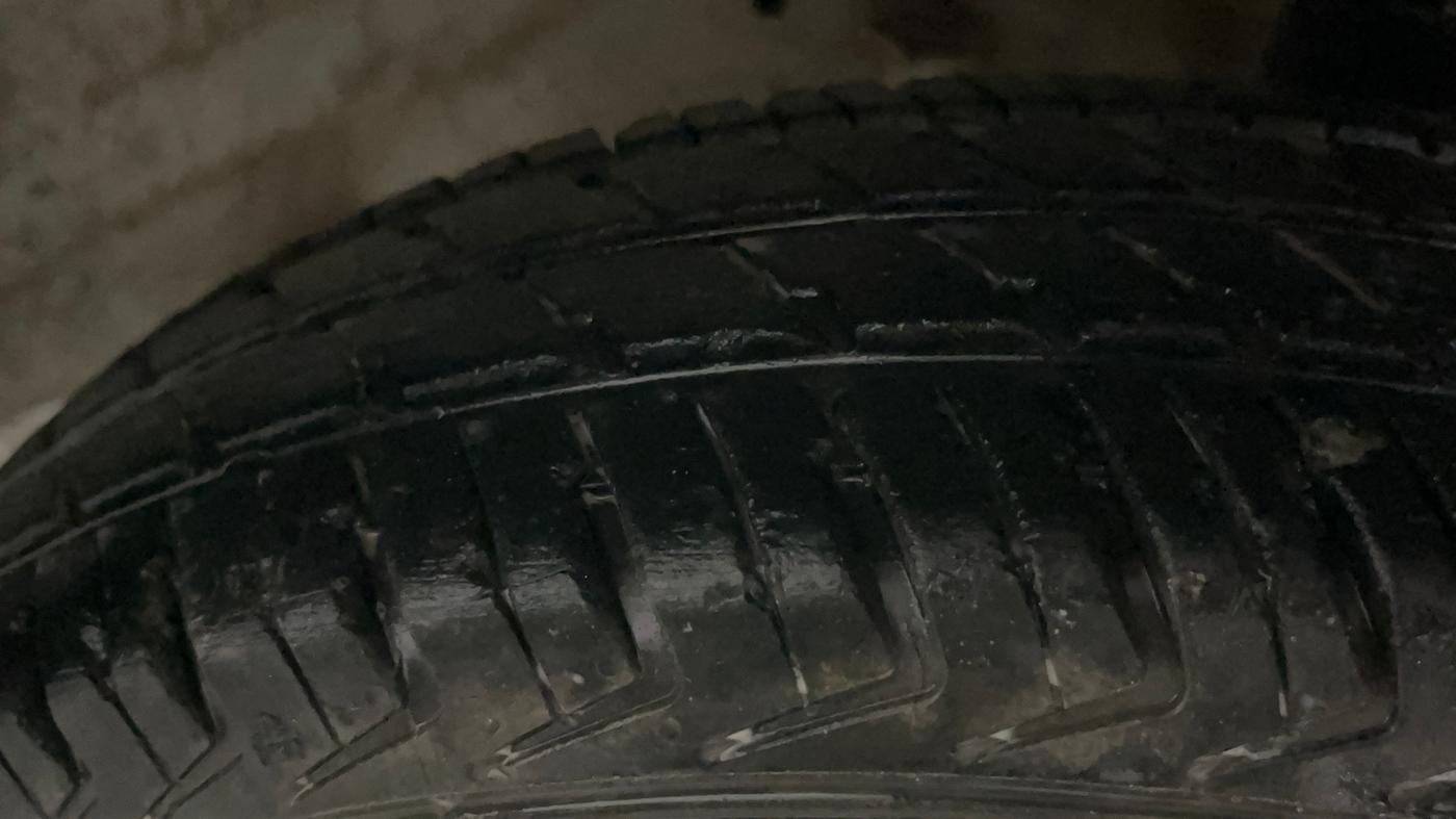 2023 Maruti Alto K10 LXI, Petrol, Manual, 13,254 km, Right Front Tyre Tread