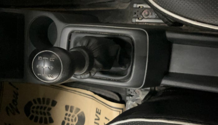 2023 Maruti Alto K10 LXI, Petrol, Manual, 13,248 km, Gear Lever