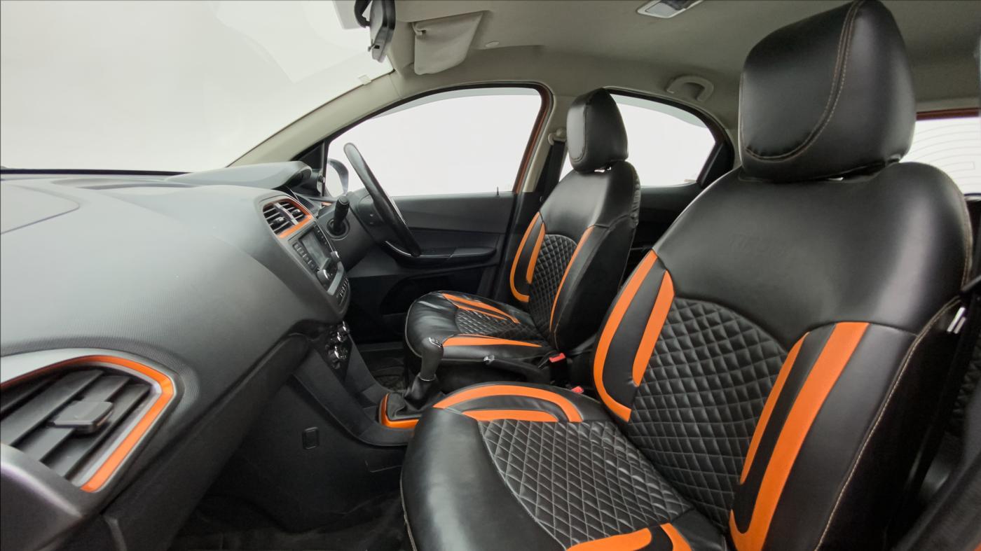 2019 Tata TIAGO NRG PETROL, Petrol, Manual, 85,076 km, Right Side Front Door Cabin