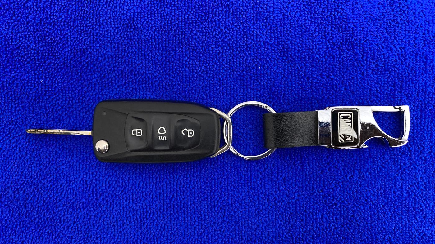 2019 Tata TIAGO NRG PETROL, Petrol, Manual, 85,076 km, Key Close Up